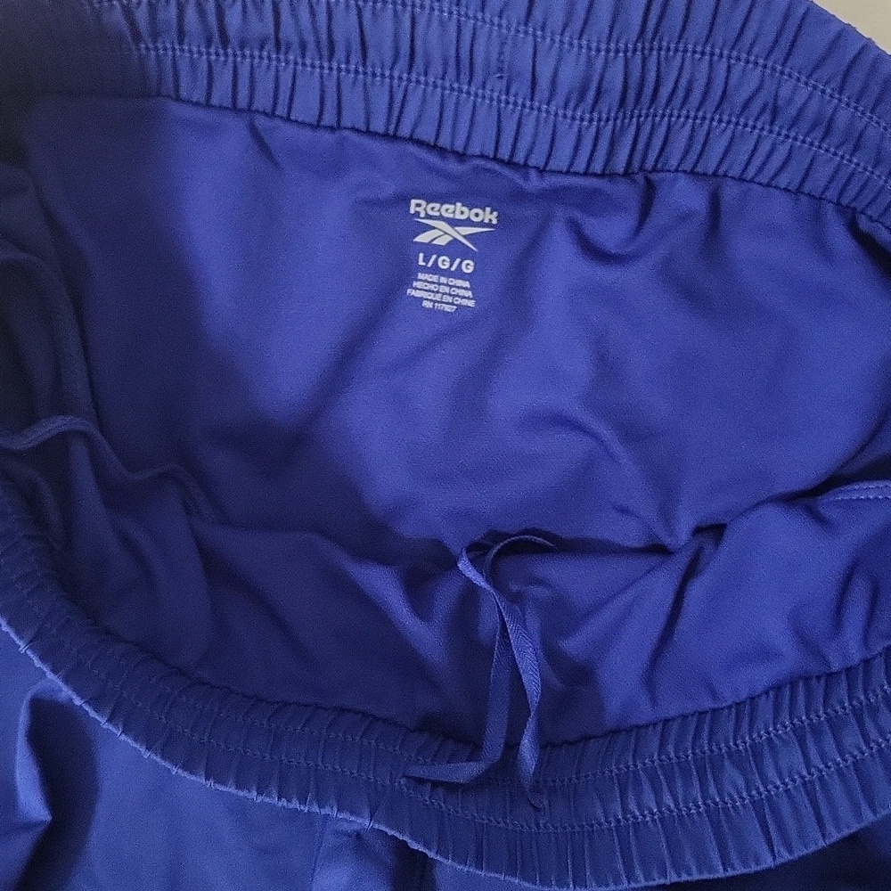 Reebok Women's Blue Shorts - Picture 6 of 6